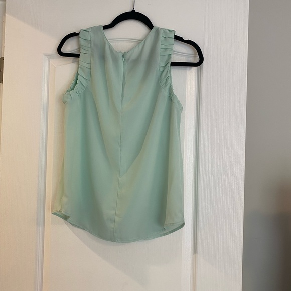 One Clothing Mint Green Shell Sleeveless Blouse - Picture 3 of 10